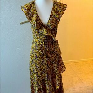 Max Studio size small flowered wrap dress. Lightweight fabric.